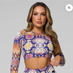 LICI FIT CHAKRA LONG SLEEVE CROP TOP